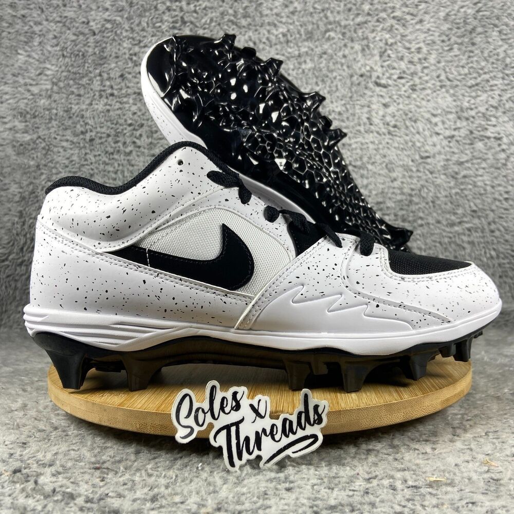 Air Jordan Stadium 90 Low TD Football Size 10 Men White Black HQ0210-100